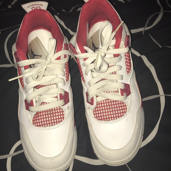 4s red white